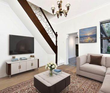 Renovated Newtown Terrace: Victorian Charm With Modern Flair - Photo 4