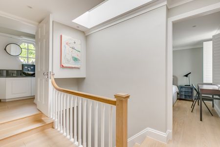 Belgrave Place, Belgravia SW1X - Photo 2