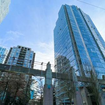 GREAT LOCATION!!, YALETOWN, SPACIOUS THREE BED ROOM WITH GORGIOUS VIEW - Photo 3