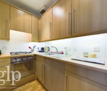 Flat, Shaftesbury Avenue, Covent Garden, WC2H - Photo 4