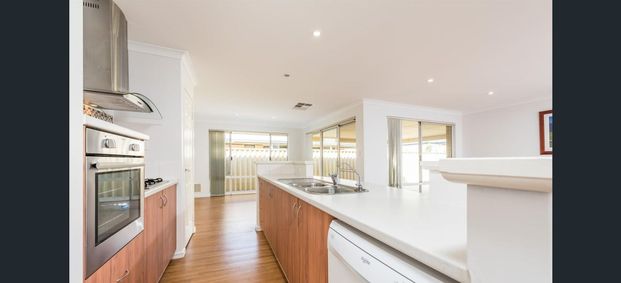 4x2 Family Home with Multiple Living Areas in Butler! - Photo 1