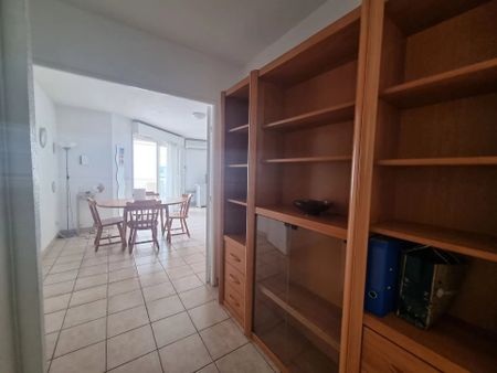 Location Appartement 3 pièces 67m² NICE 06000 - Photo 4