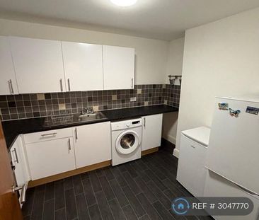 2 bedroom flat to rent - Photo 3