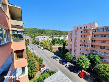 Inchiriez apartament 3 camere TUDOR - Photo 5