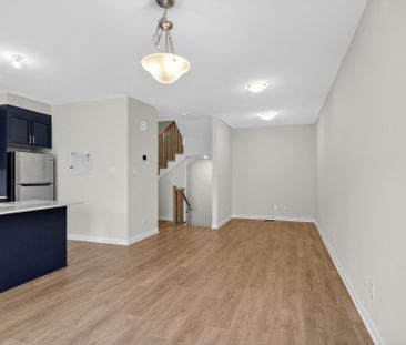 For Lease - 525 Woodlily Private, Kanata, Ontario - Photo 2