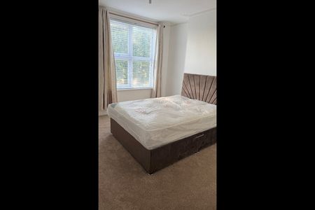 4 Bed Terraced House, Forster Street, NG7 - Photo 5