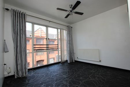 Boston Central, Bath Road, Kettering, Northants, NN16 - Photo 4