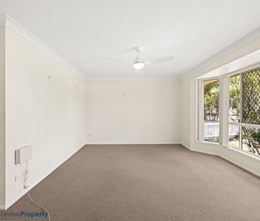 Beautifully Presented Family Home in Sought-After Middle Ridge - Photo 5