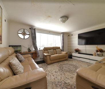 5 bedroom detached house to rent - Photo 1