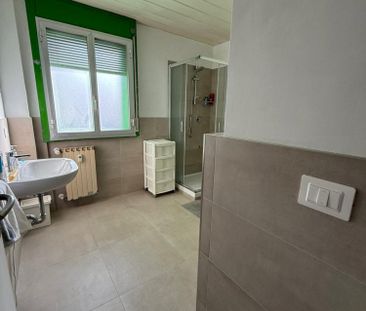 Large room in Via Ponte All'Asse - Photo 2