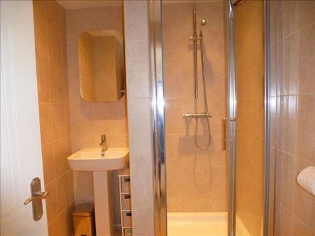 Cornfield Avenue - Photo 4