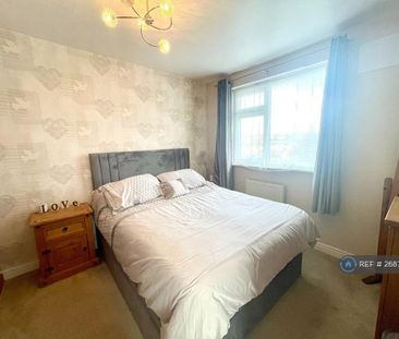 3 bedroom end of terrace house to rent - Photo 5