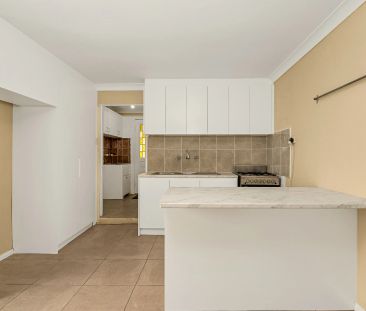 A Serene Inner-West Retreat with North-Facing Garden - Photo 4