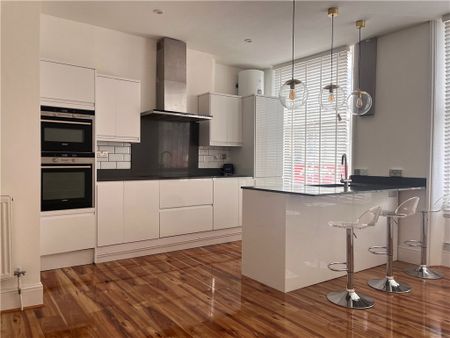 High Street, London, SE25 6EA - Photo 4