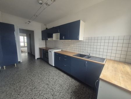 Location Appartement 3 pièces 97m² LILLE 59800 - Photo 4