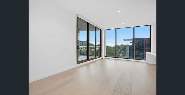 Two Bedroom Apartment with Study Room, Perfect Location - Photo 1