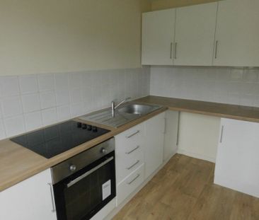 Woodhams Close - £1,050pcm - Photo 4