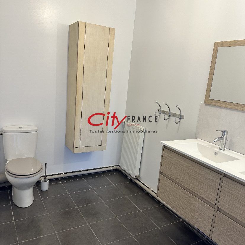 Location Appartement 2 pièces 47m² TRAPPES 78190 - Photo 2