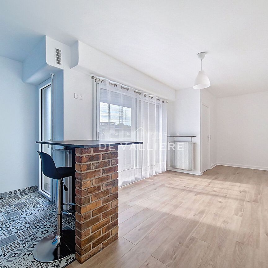 Location Appartement 1 pièce 24m² RUEIL MALMAISON 92500 - Photo 1