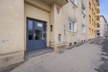 Pronájem bytu 2+kk 60 m², Kolbenova , Praha - Fotografie 3