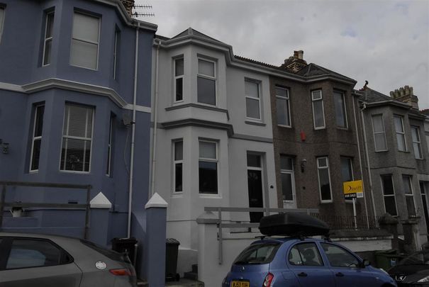 4 bedroom house to rent - Photo 1