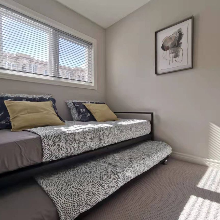 For Lease - 4 Spooner Crescent, Collingwood, Ontario - Photo 1