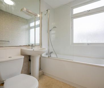 4 bedroom townhouse to rent - Photo 6