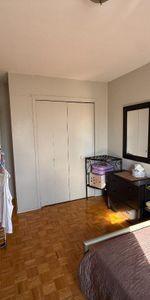 41/2 a Laval dispo 1 Juillet 2026 stationnement, Thermopompe - Photo 4
