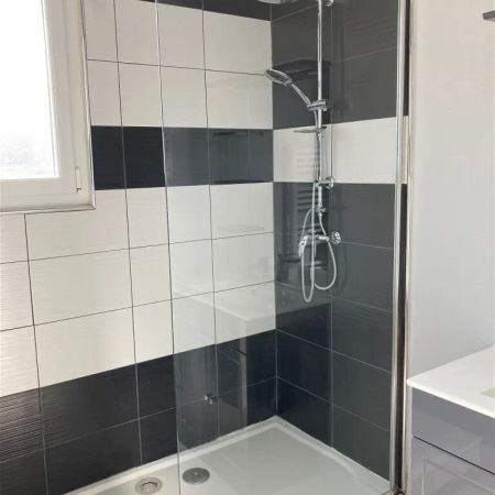Location appartement 2 pièces - 43m² à Conde sur noireau (14110) - Photo 4