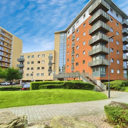 2 bedroom apartment to rent - Photo 4