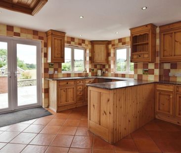3 bedroom House To Let - Photo 3
