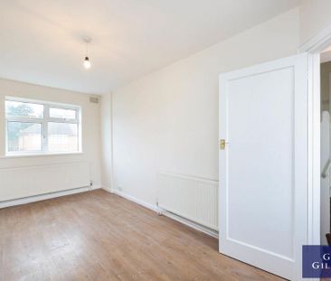 4 bedroom semi-detached house to rent - Photo 4