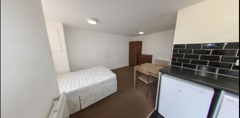 Studio apartments in Leeds - Photo 2