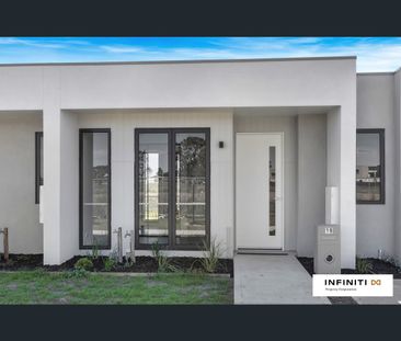 6 Mirimbah Walk, Wollert, Vic 3750 - Photo 1
