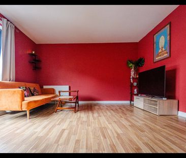 2 Bed Flat, Clarkston Road, G44 - Photo 2