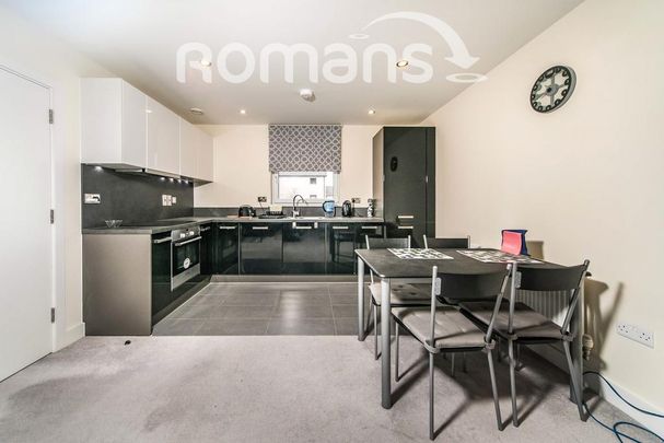 2 bedroom flat to rent - Photo 1