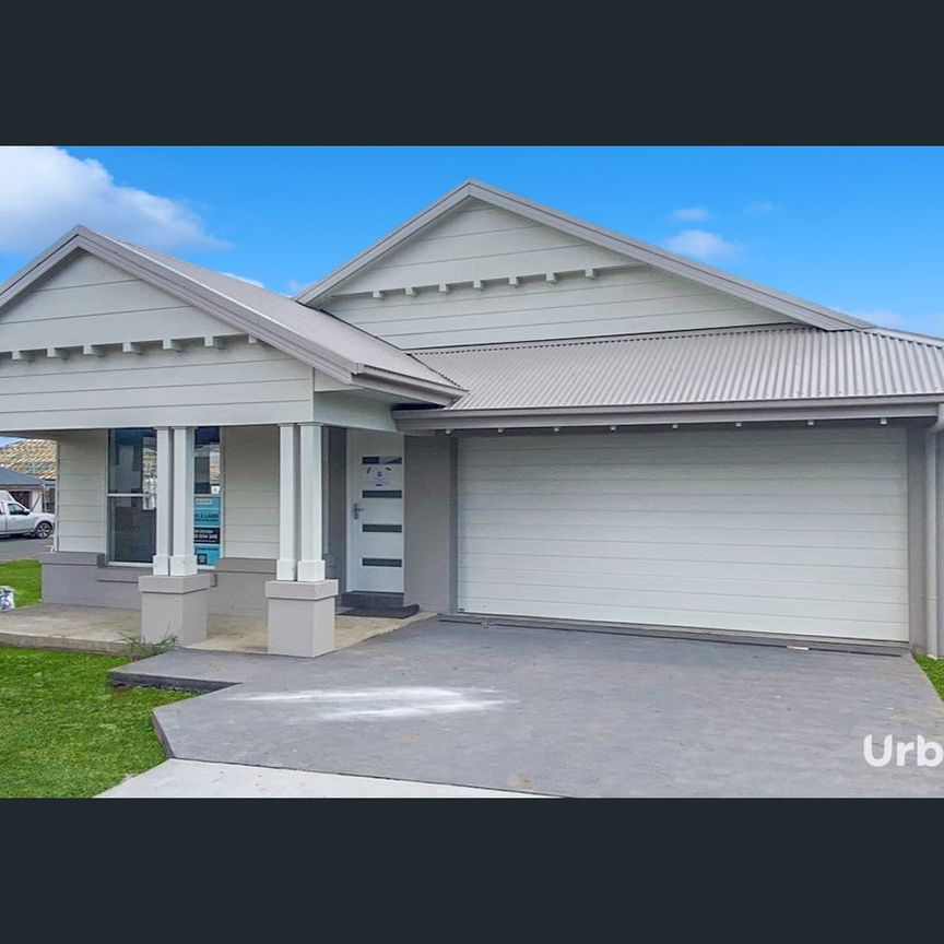 Four Bedroom Family Home - Photo 1