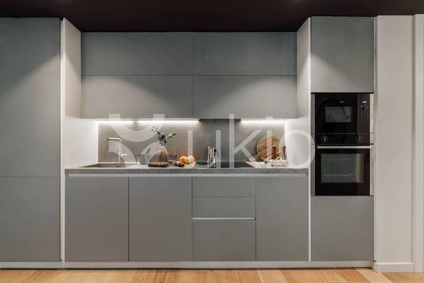 3 room luxury Apartment for rent in Barcelona, Catalonia - Photo 1