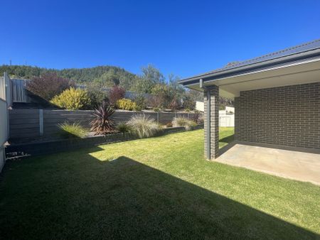 NORTH TAMWORTH- Spacious 4 Bedroom Home with Great Views of Tamworth - Photo 5