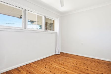 Spacious Family Home in Prime Location - Photo 4