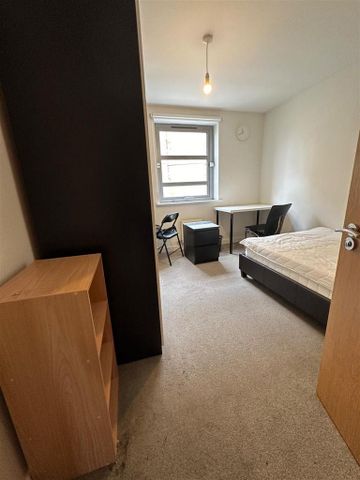 2 bedroom private hall to rent - Photo 4