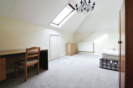 4 bedroom maisonette to rent - Photo 2