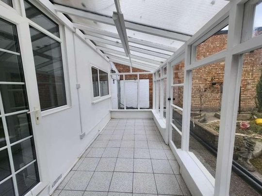 Cambridge Road, St Albans, AL1 - Photo 1
