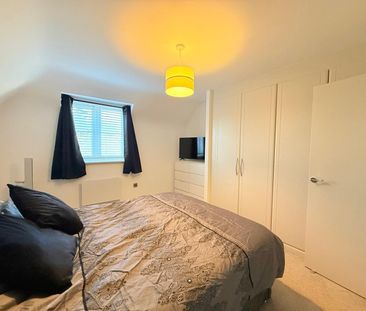 St Catherines Wood, Camberley, Surrey, GU15 - Photo 4