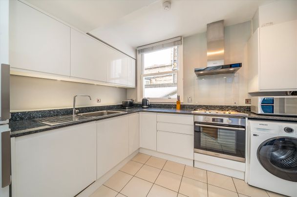 Wickham Court, South Kensington, SW7, London - Photo 1