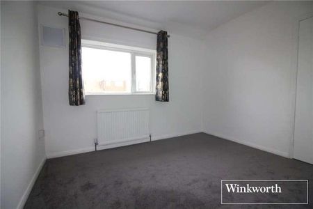 Lemsford Court, Borehamwood, Hertfordshire, WD6 - Photo 2