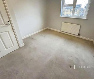 4 bedroom detached house to rent - Photo 6