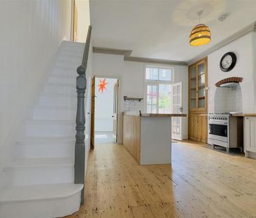 3 bedroom terraced house to rent - Photo 4