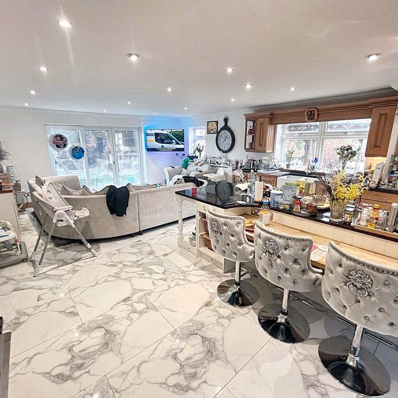 Ash Meadows, Washington , Washington, Washington, NE38 9HN - Photo 1