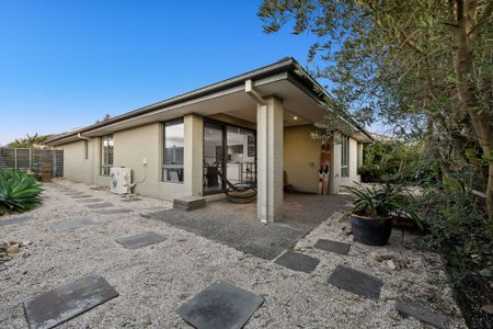 Villa Living "Affinity Estate, Berwick" - Photo 4